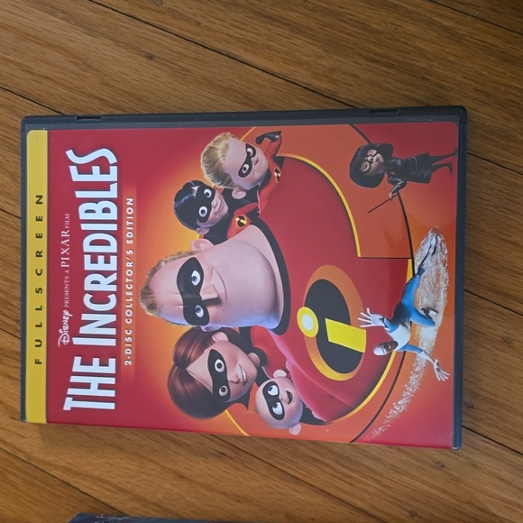 Disney collectors edition Finding Nemo and The Incredible - Picture 4 of 9